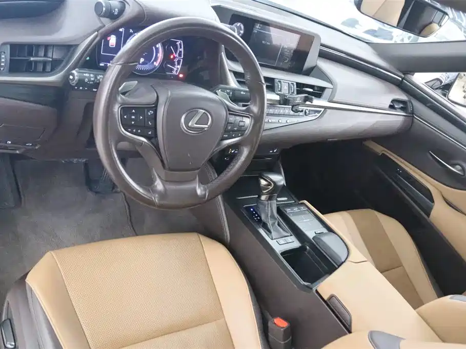 2018 Lexus ES 200 Excellence Edition China V
