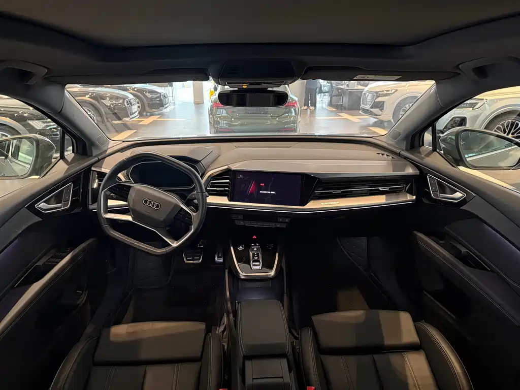 Audi Q4 e-tron 2024 40 e-tron Launch Edition - фото 8