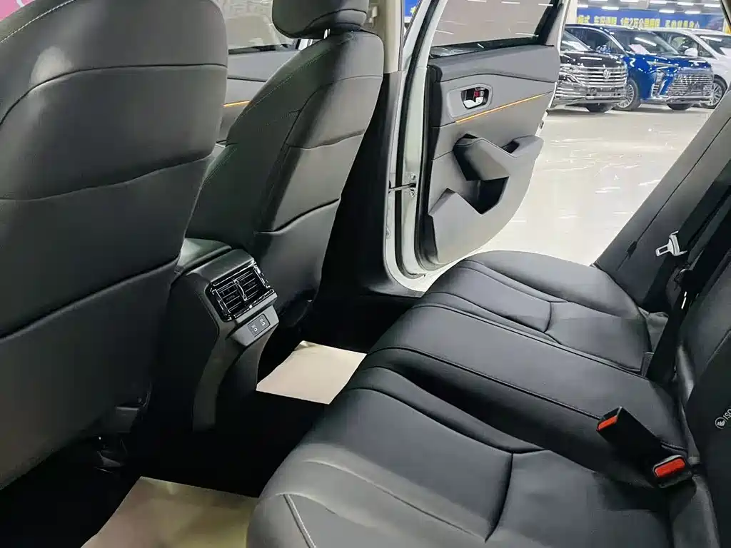 Honda Accord 2023 260TURBO Zhixiang Edition