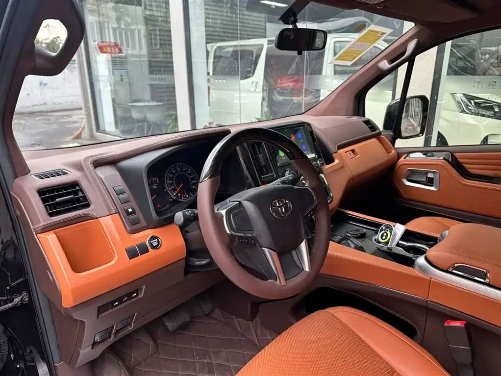 Toyota Hiace 2025 3.5L Automatic