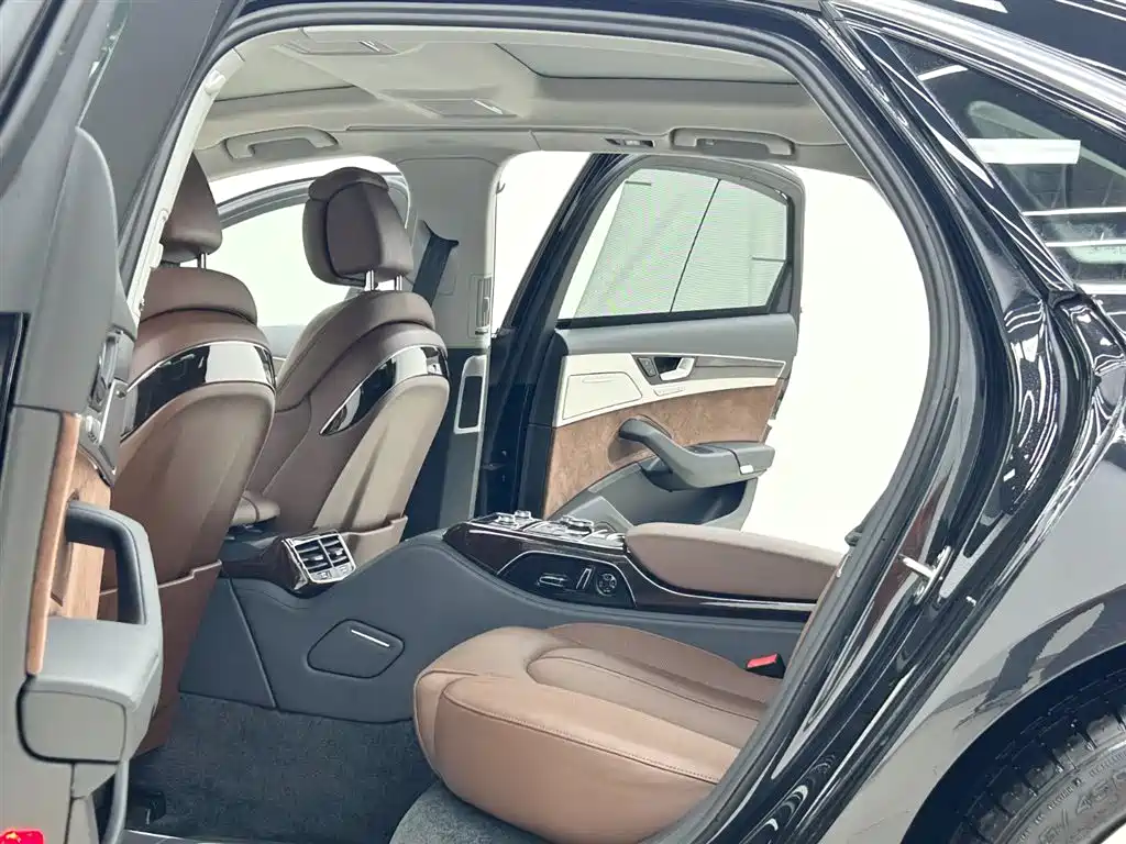 Audi A8L 2014 45 TFSI quattro Luxury Edition