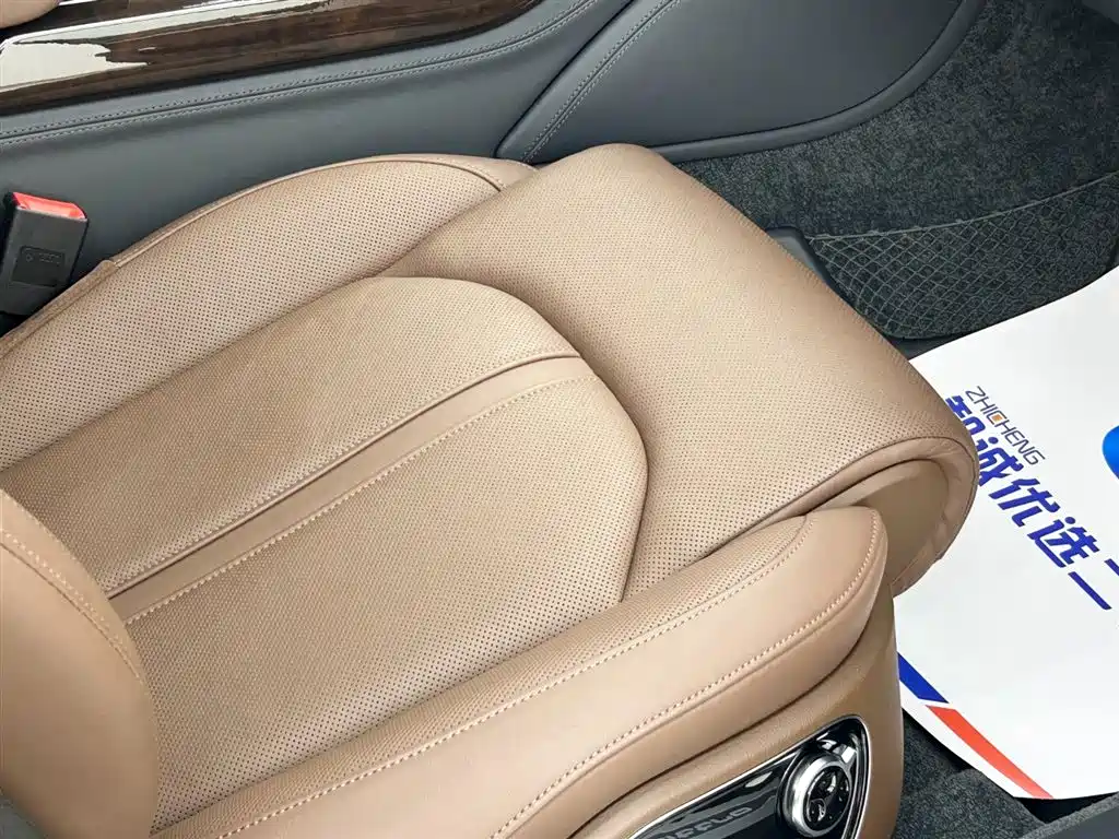 Audi A8L 2014 45 TFSI quattro Luxury Edition