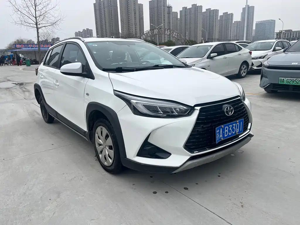 Yaris L Zhixuan 2022 Zhixuan X 1.5L CVT Leading PLUS Edition
