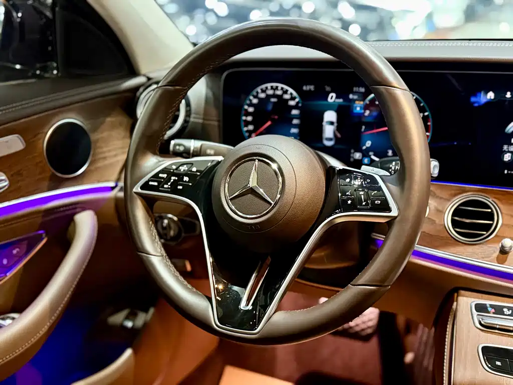 Mercedes-Benz E 300 L Fashion Edition (2022 Facelift)