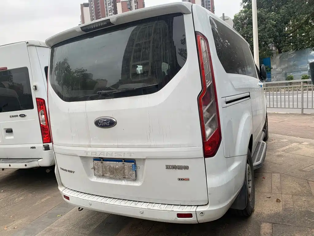 Ford Transit 2020 2.0T Diesel Multi-purpose Commercial Vehicle Medium Wheelbase Low Roof Top-hinged Tailgate China VI