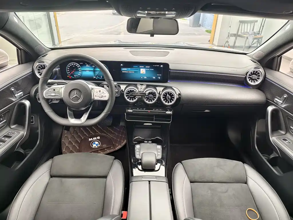 Mercedes-Benz A-Class 2022 Facelift 3 A 200 L Sport Sedan Fashion Edition
