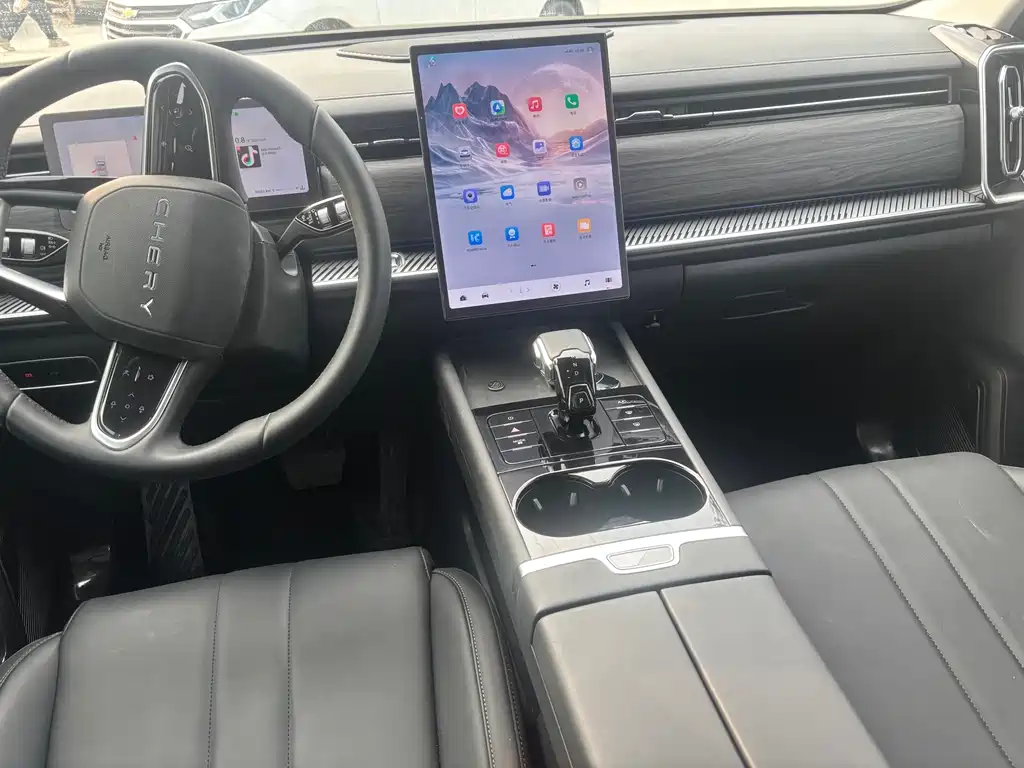 瑞虎7 2025款 高能版 1.6T 劲两驱版