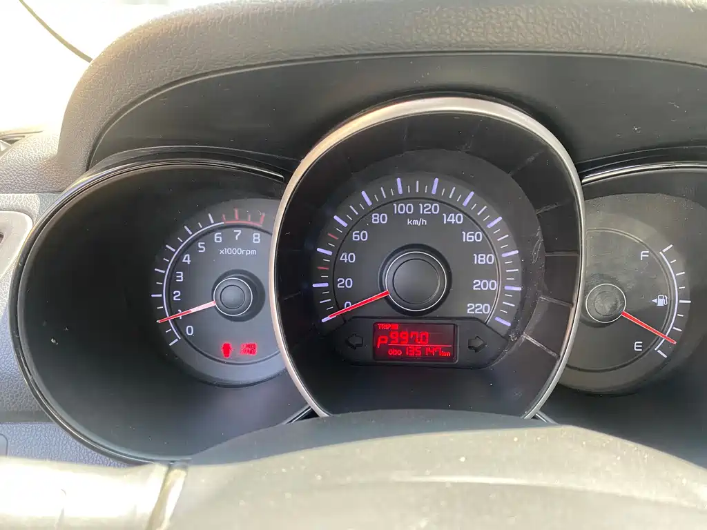 Kia K2 2011 Sedan 1.4L AT GLS