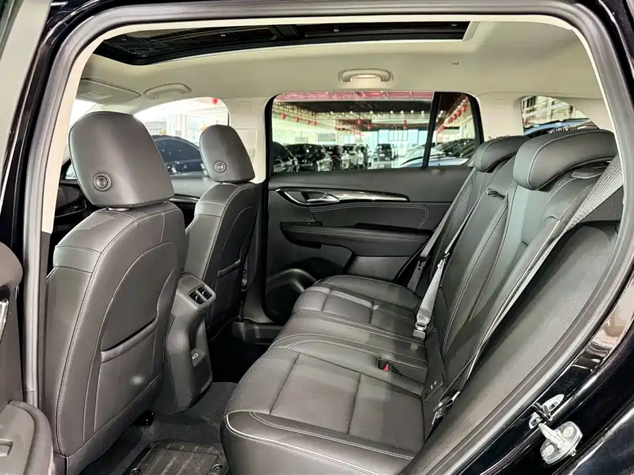 Buick Envision Plus 2023 652T 5-Seater Luxury