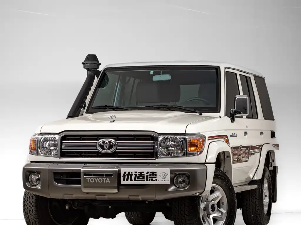 Land Cruiser LC76 2022 4.0L Manual