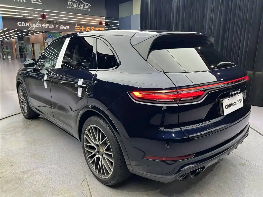 Porsche Cayenne 2022 Platinum Edition