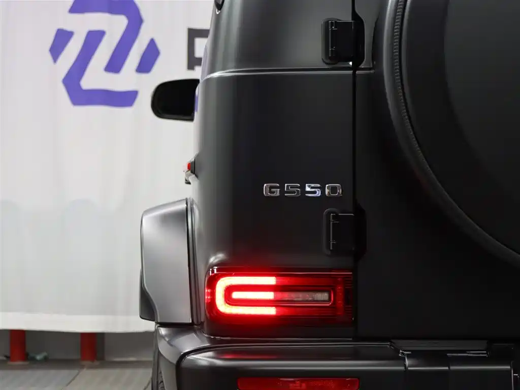 Mercedes-Benz G-Class 2019 G 550