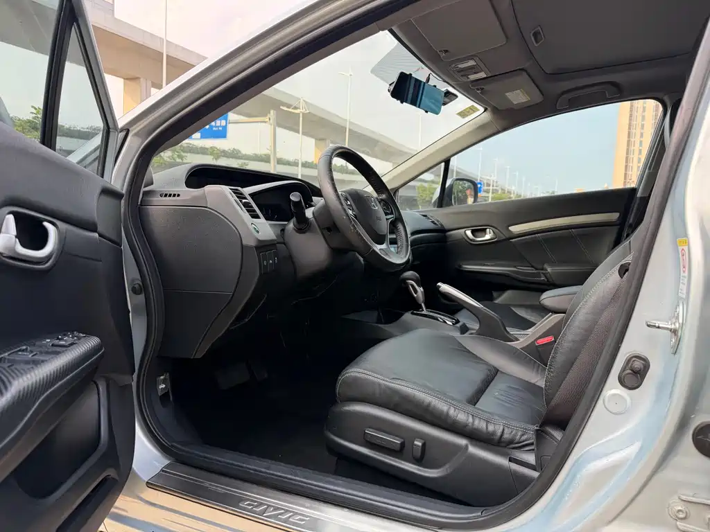Honda Civic 2013 10th Anniversary Edition 1.8L Automatic Luxury