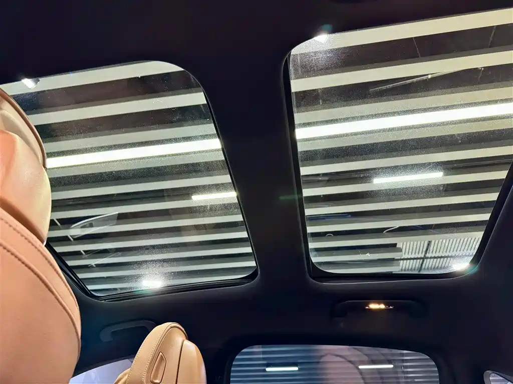 Mercedes-Benz E-Class NEV 2024 E 350 e L Plug-in Hybrid Sedan