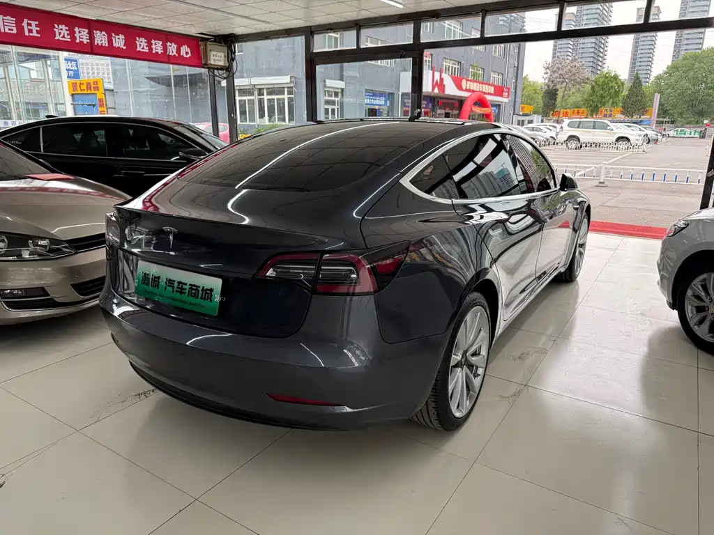Tesla Model 3 2019 Standard Range Plus Rear-Wheel Drive