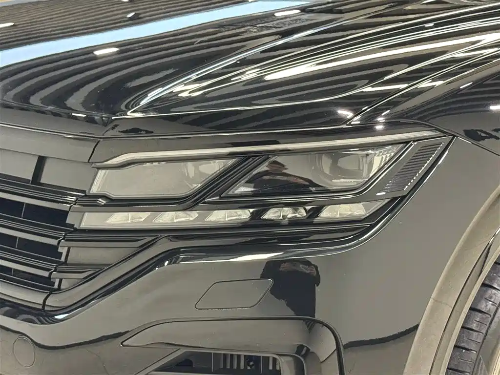 Touareg 2023 3.0TSI R-Line Black Edition