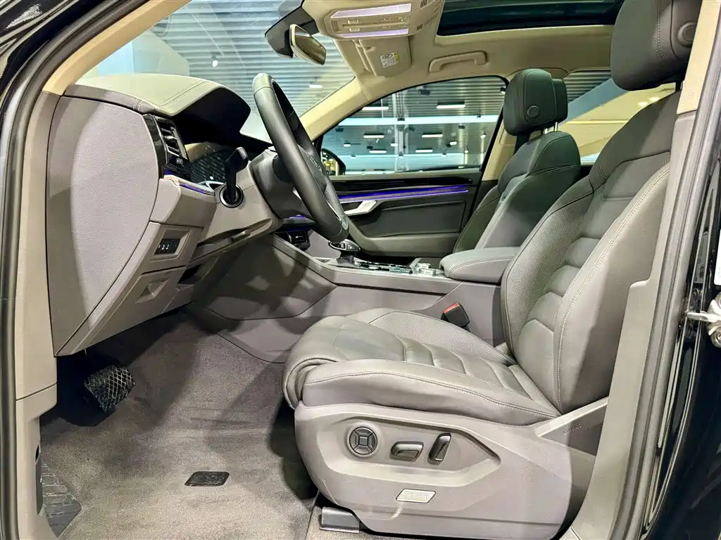 Touareg 2023 3.0TSI R-Line Black Edition