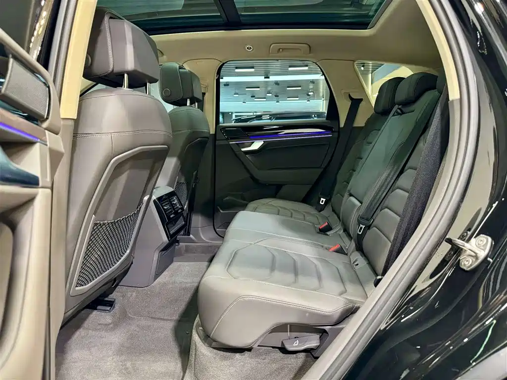 Touareg 2023 3.0TSI R-Line Black Edition