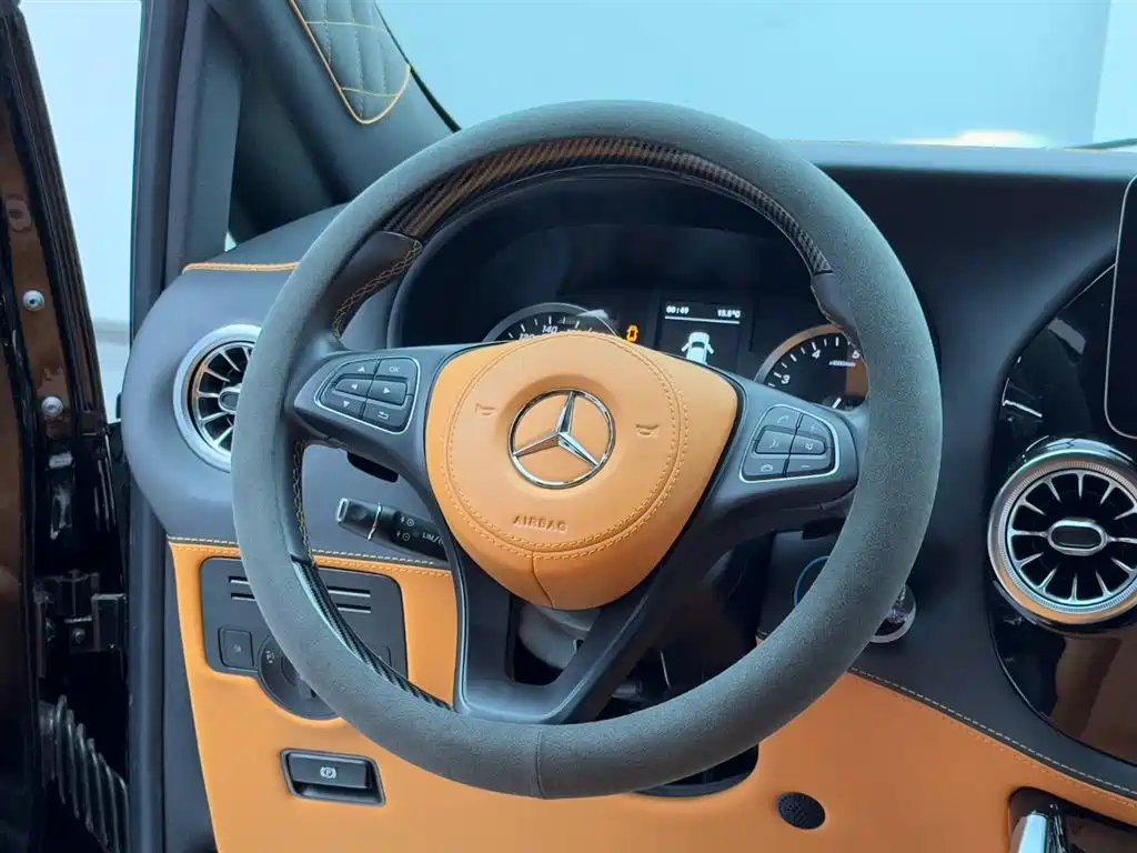 Mercedes-Benz Vito 2024 2.0T Elite Edition 7-Seater