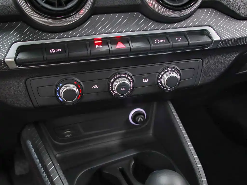 Audi Q2L 2022 35 TFSI Entry Dynamic Edition