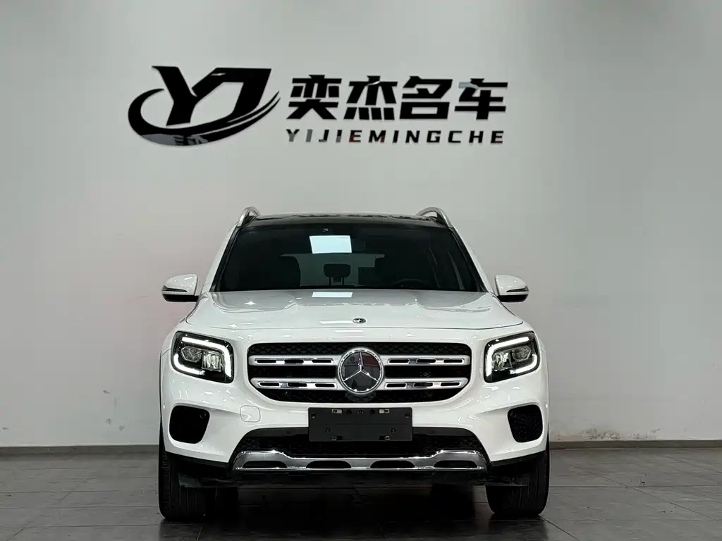 Mercedes-Benz GLB 200 2021