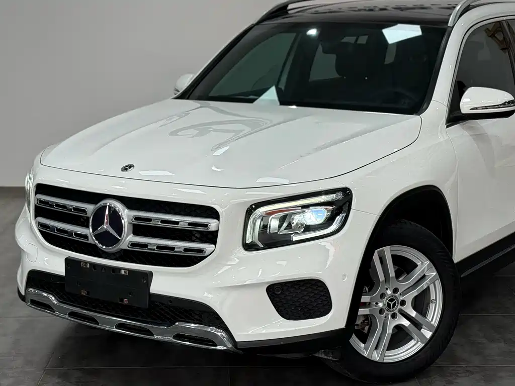 Mercedes-Benz GLB 200 2021