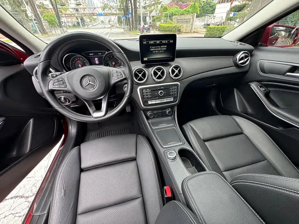 Mercedes-Benz GLA 2017 GLA 200 Fashion Edition