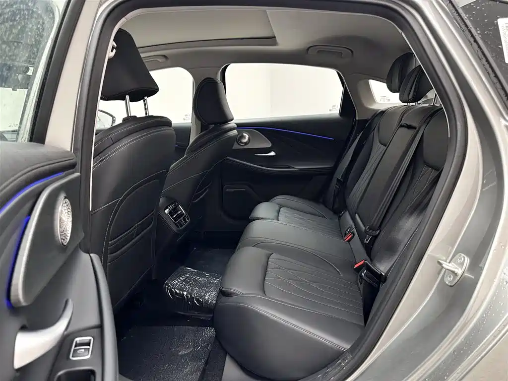 Chery Arrizo 8 2025 1.6T DCT Zhi