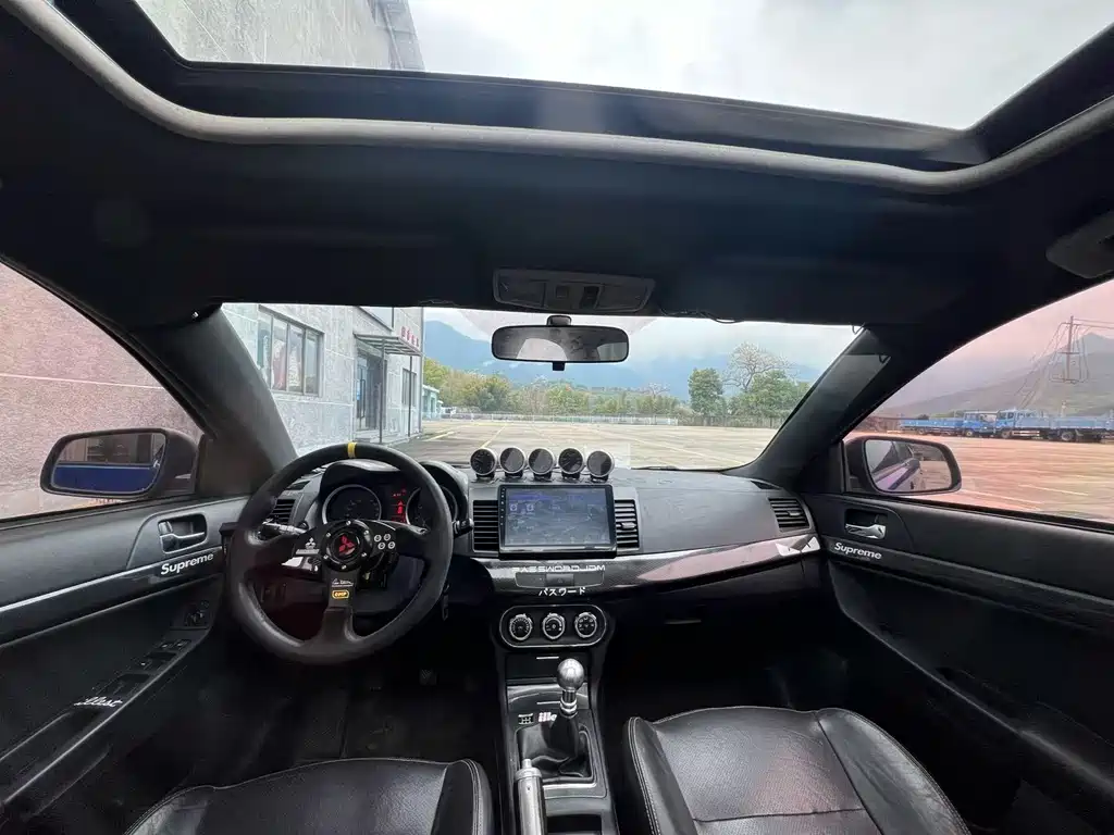 Lancer EX 2010 Fashion Edition 1.8L Manual Comfort