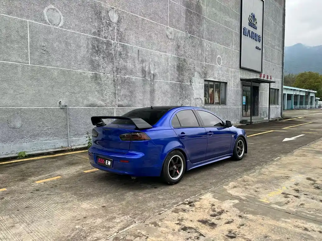 Lancer EX 2010 Fashion Edition 1.8L Manual Comfort