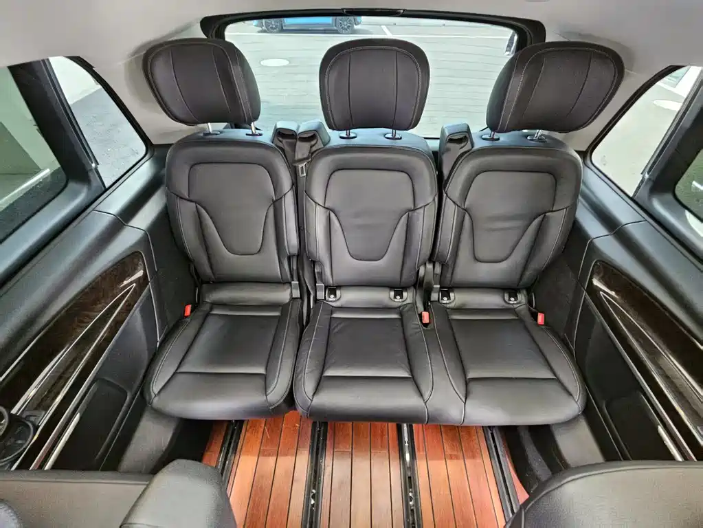 Mercedes-Benz V-Class 2018 V 260 Exclusive Edition China VI