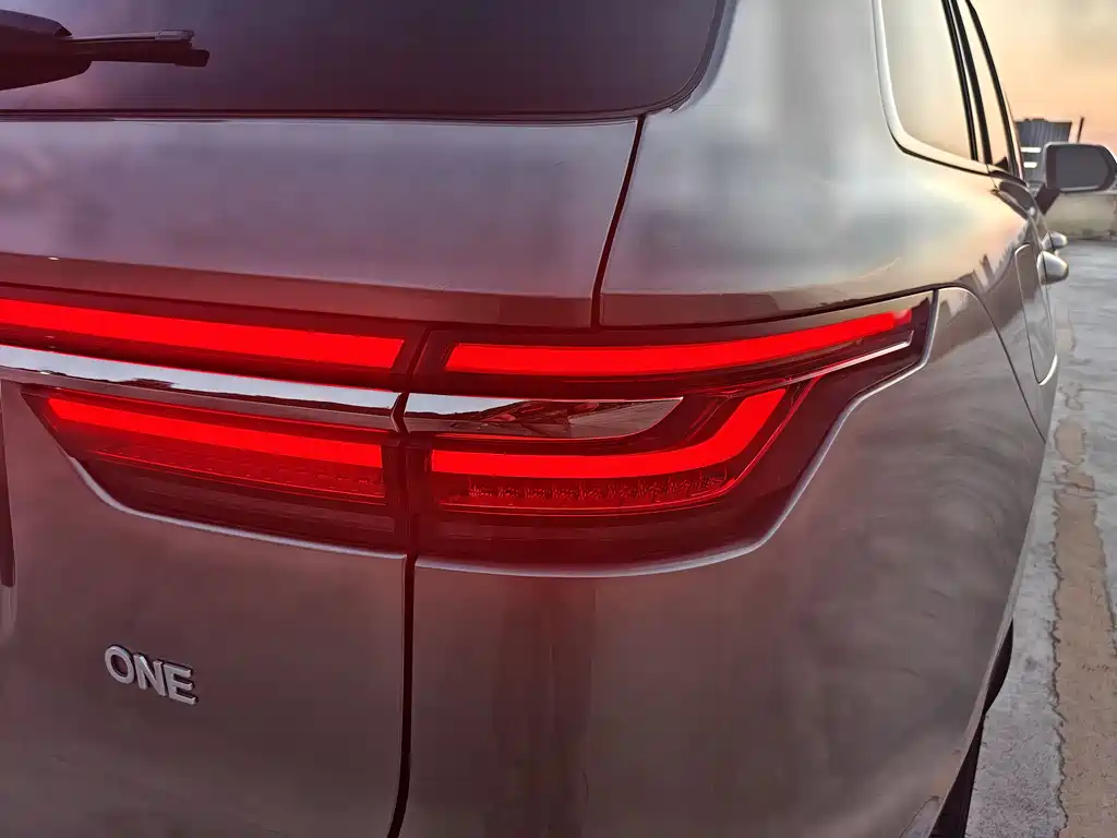 Li Auto ONE 2021 Extended-Range 6-Seater