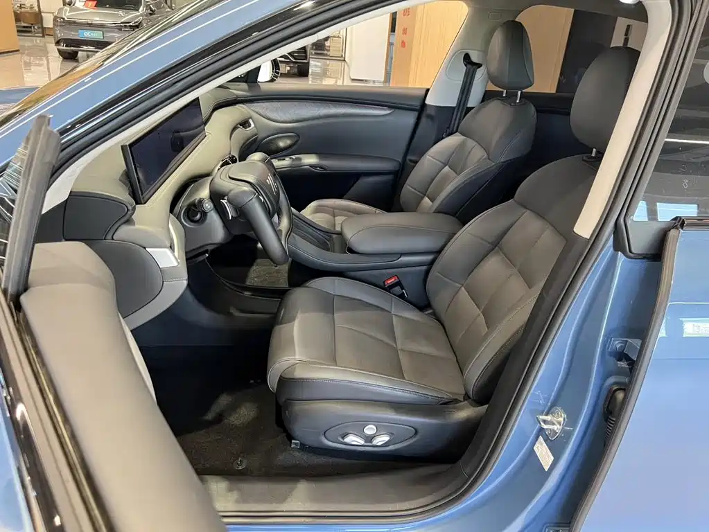 IM LS6 2025 Lingxi Intelligent Driving Edition
