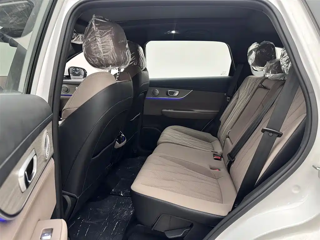 Chery Tiggo 8 PLUS 2025 290TGDI DCT Momentum Edition