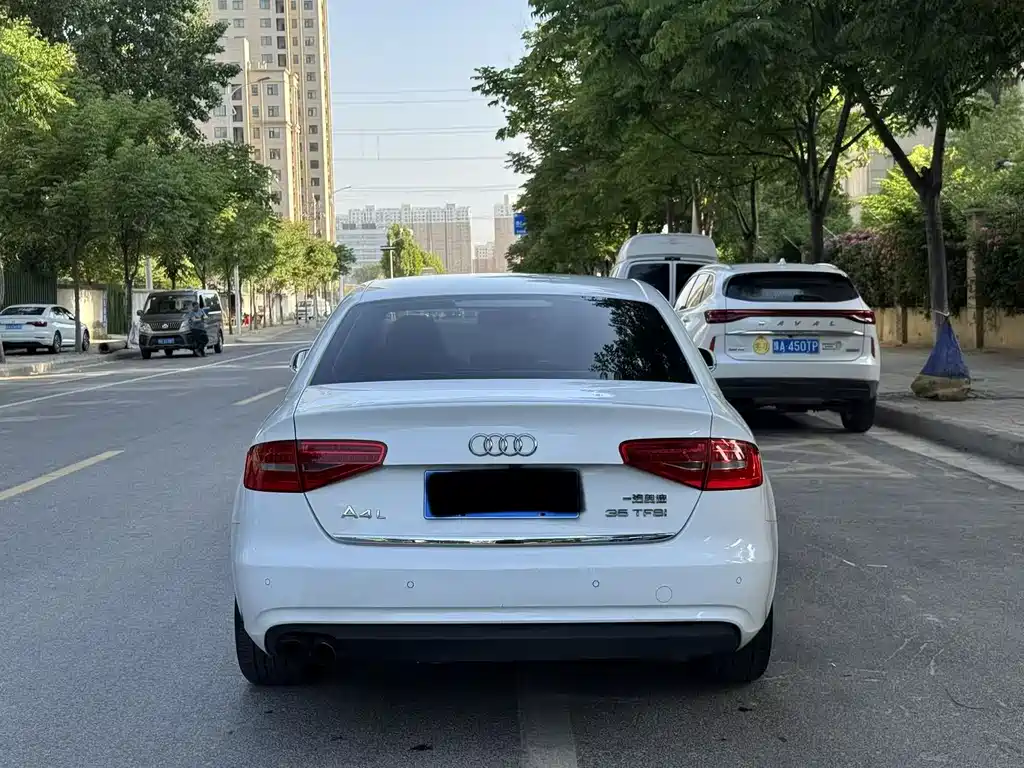 Audi A4L 2016 35 TFSI Collection Edition Automatic Standard