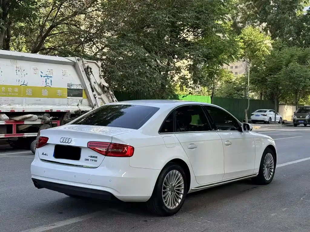 Audi A4L 2016 35 TFSI Collection Edition Automatic Standard