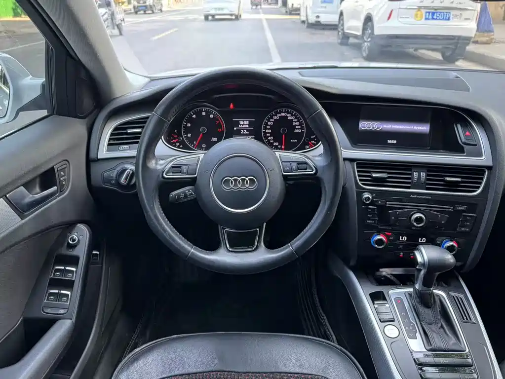 Audi A4L 2016 35 TFSI Collection Edition Automatic Standard