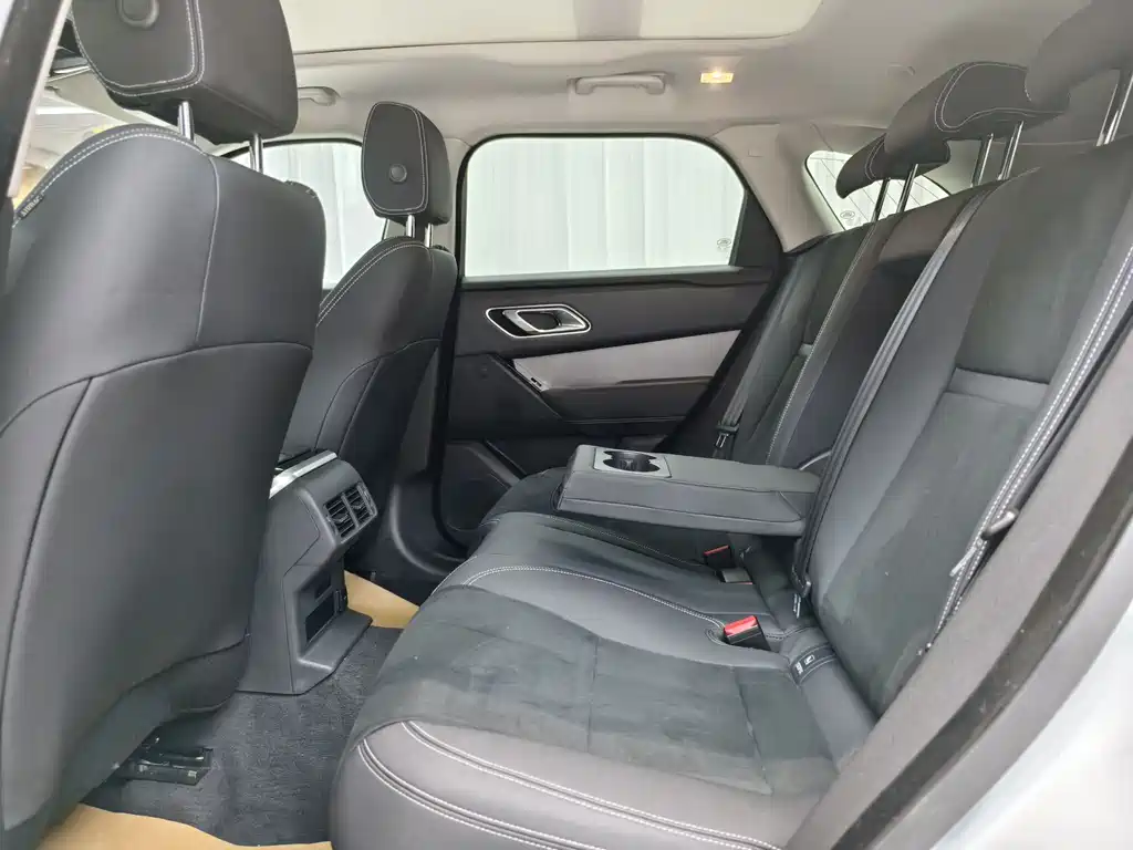 Range Rover Velar 2021 P250