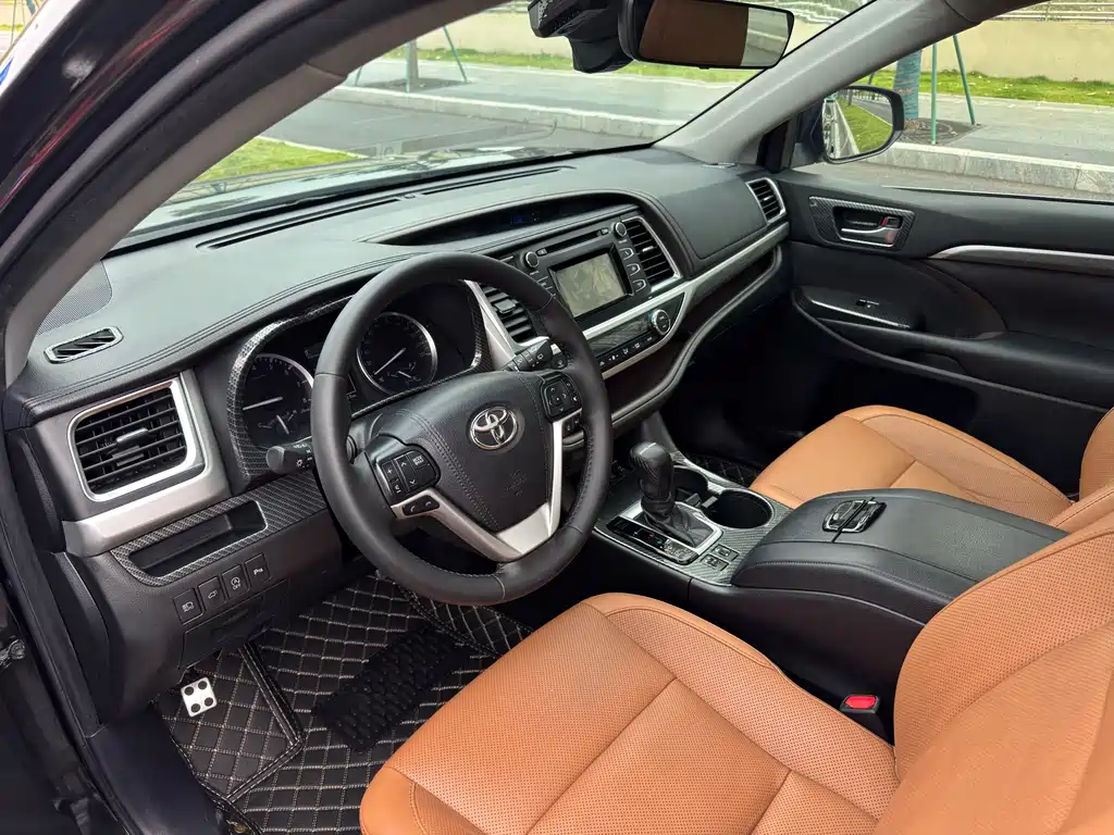 Highlander 2018 2.0T AWD Knight Edition 7-seater China VI