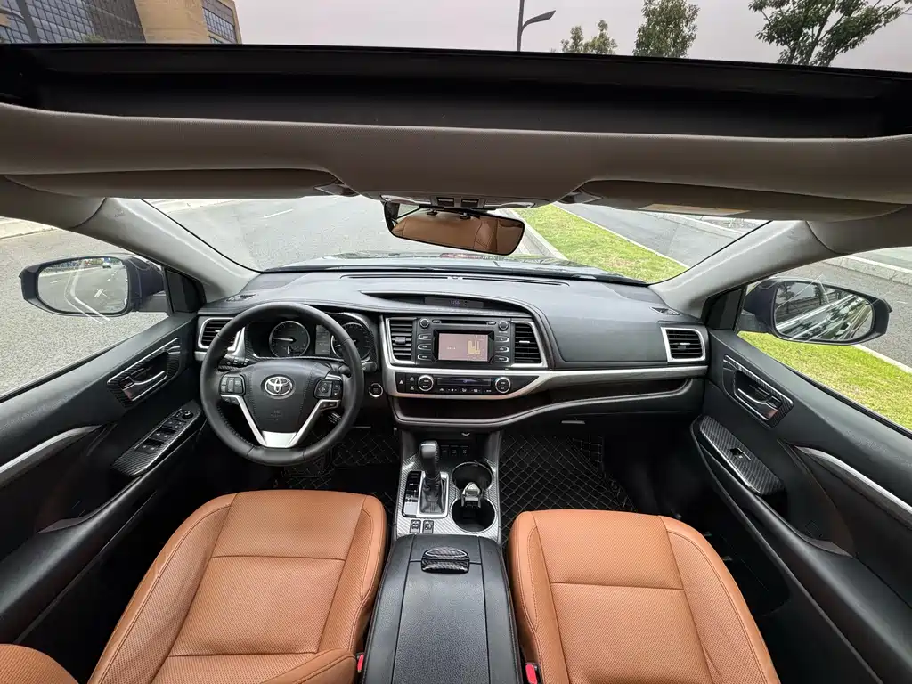 Highlander 2018 2.0T AWD Knight Edition 7-seater China VI