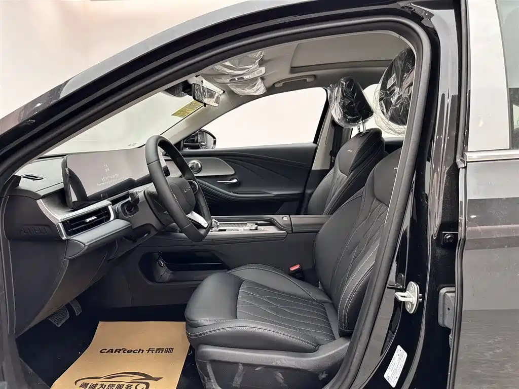 Chery Arrizo 8 2025 1.6T DCT Zhi