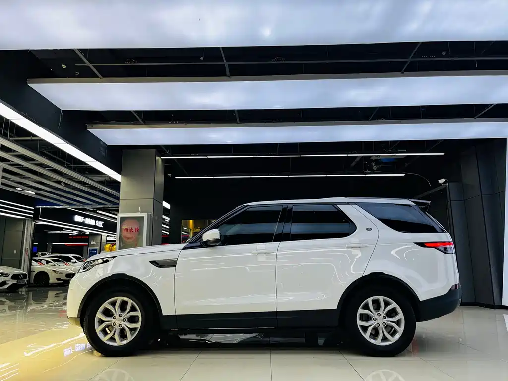 Land Rover Discovery 2017 3.0 SC V6 SE