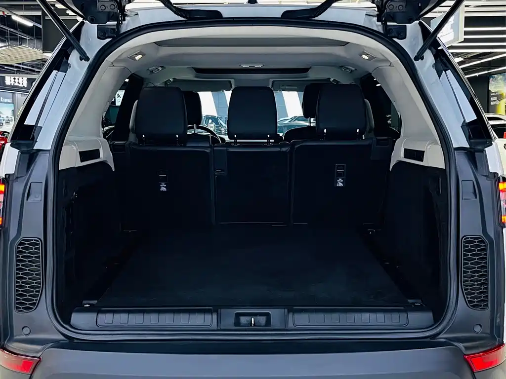 Land Rover Discovery 2017 3.0 SC V6 SE