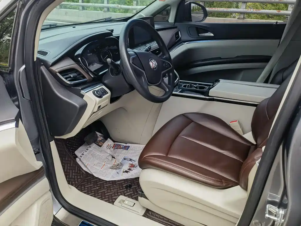 Buick GL8 2020 Land Business Class 652T Comfort