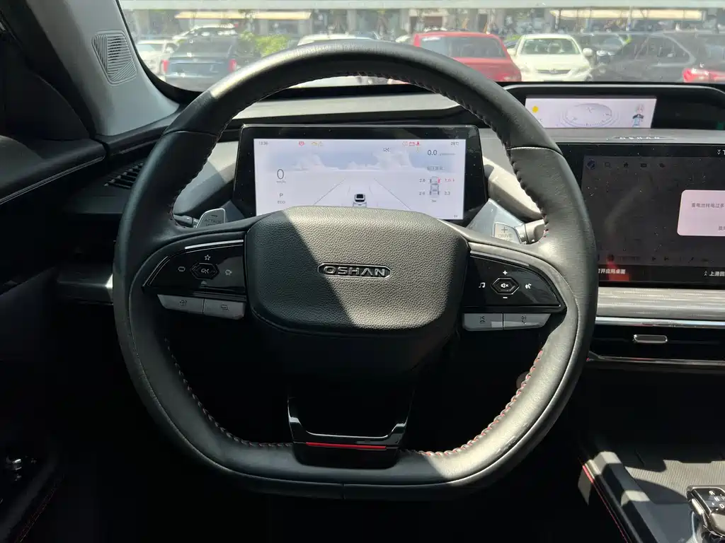 Changan Oshan Z6 2022 Blue Whale 1.5T DCT Smart Navigation Edition