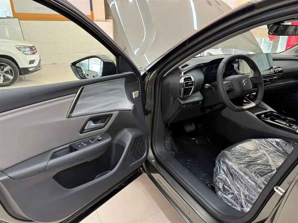 Citroën C5 X 2024 1.6T Shi Bufan