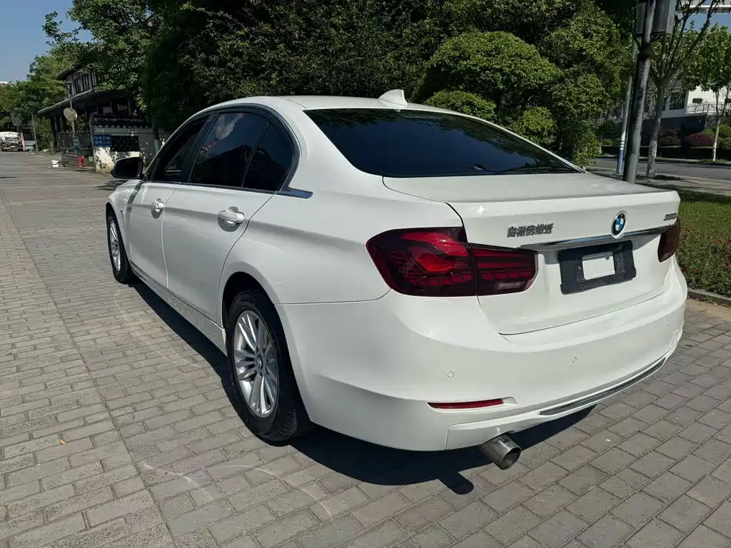 BMW 3 Series 2013 320Li Fashion Edition