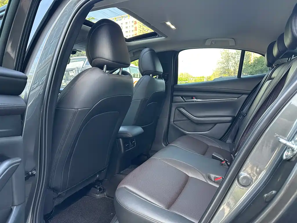 Mazda 3 Axela 2022 2.0L Automatic Zhiya Edition