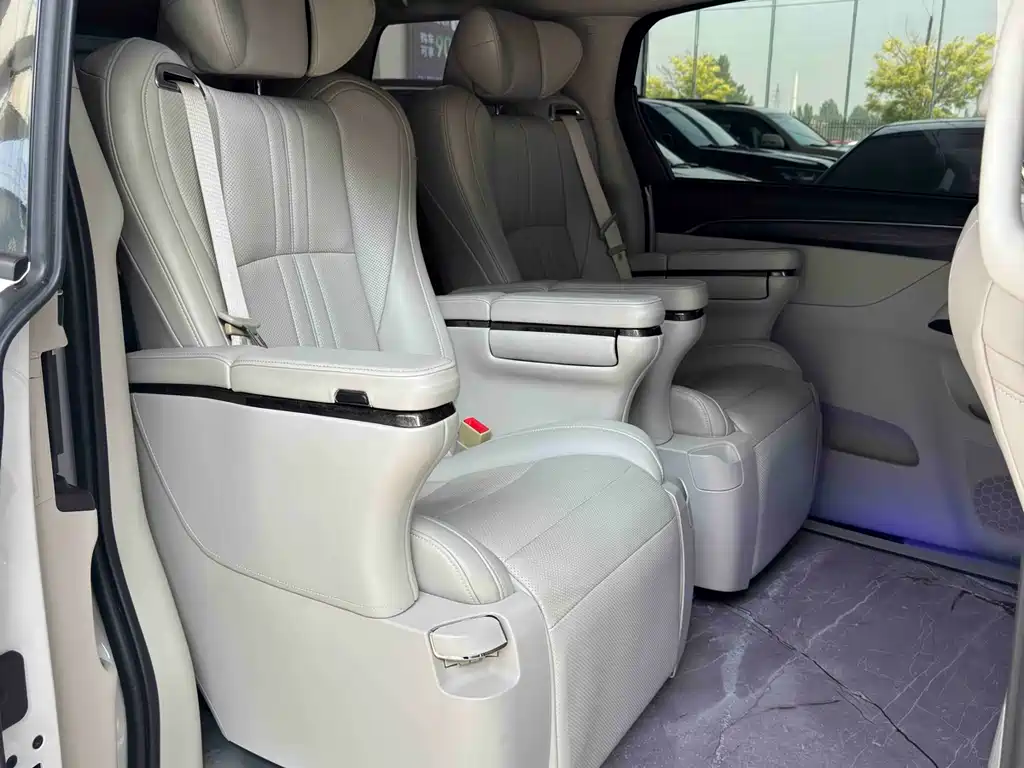 Buick GL8 2023 ES Land Business Comfort Trim