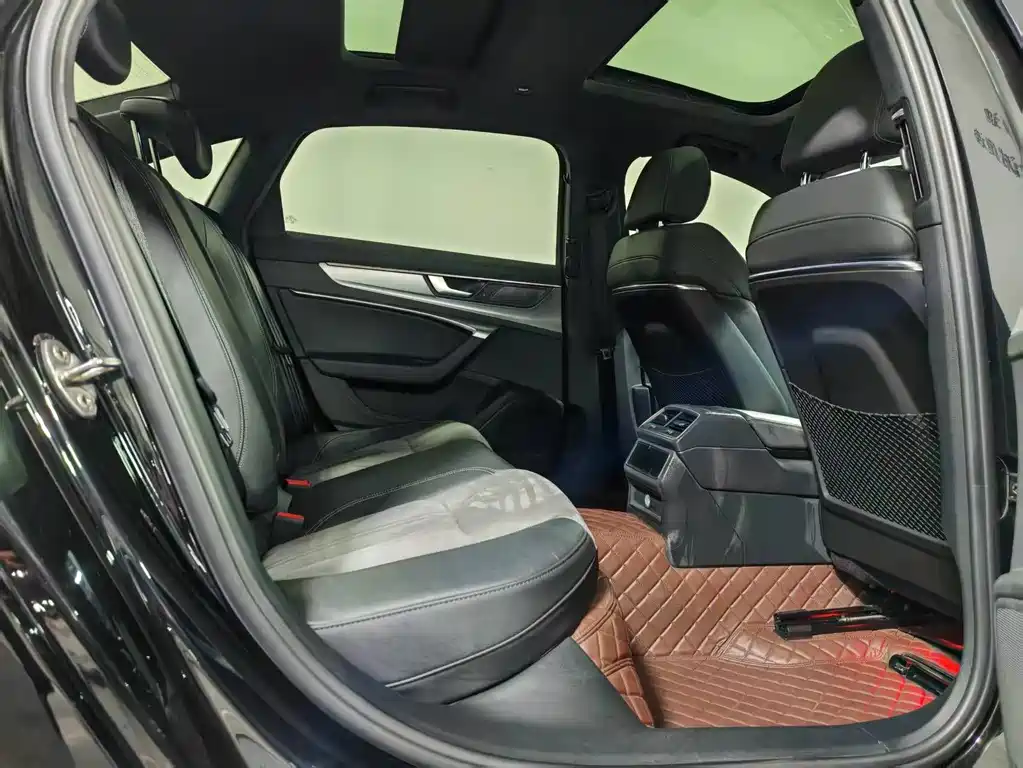 Audi A6L 55 TFSI e quattro